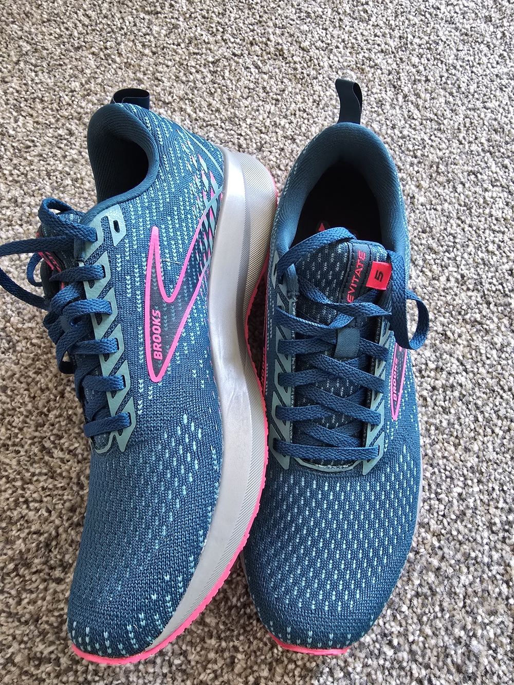 Brooks Women's Running Shoes in Teal with Pink Accents - Picture 3 of 5
